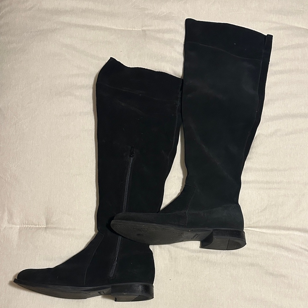 La CANADIENNE Black Over the Knee Boots
